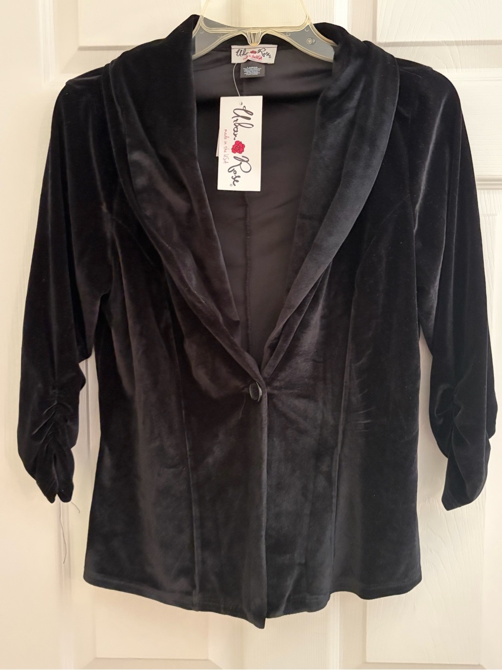 NWOT Ella Rose Black Velvet Single-Button Jacket